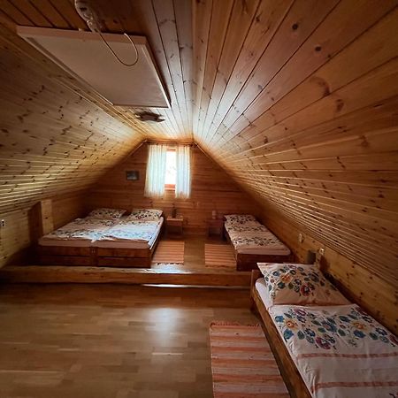 U Martinov Apartment Poniky Bagian luar foto